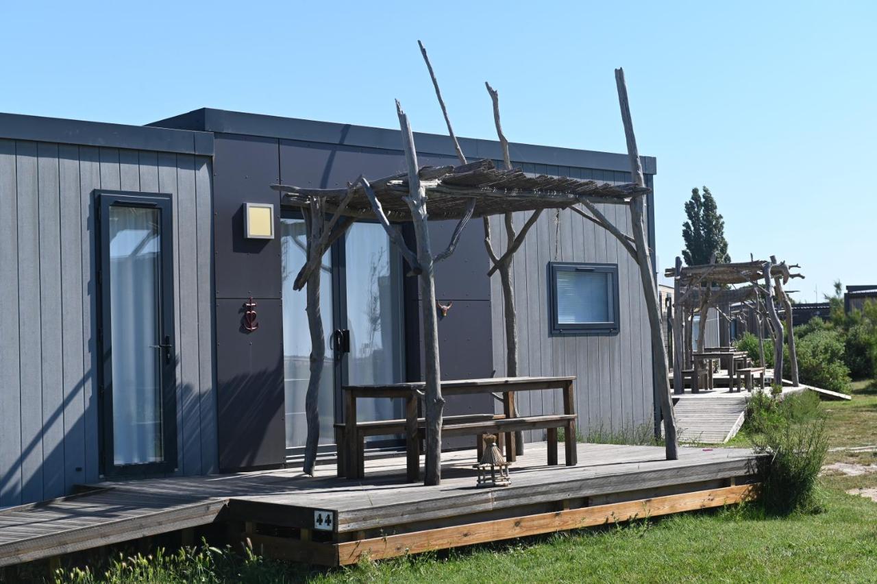 Camping Les Bois Flottes Villa Salin de Giraud Bagian luar foto